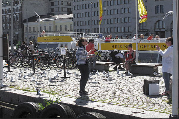 Porto Kauppatori in front of the fish market square