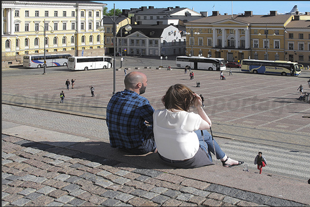 The great Senate square in front of the cathedral