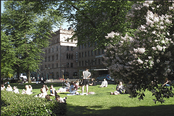 Esplanadi Park, the great green space of the city