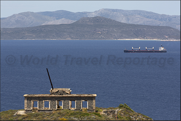 The strait that separates Cape Spathi (northern tip of the island of Kythera), with Peloponnese coast