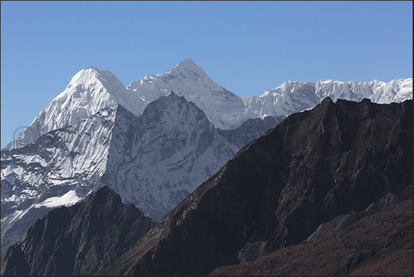 Kongde (6086 m) Kongde (6086 m)
