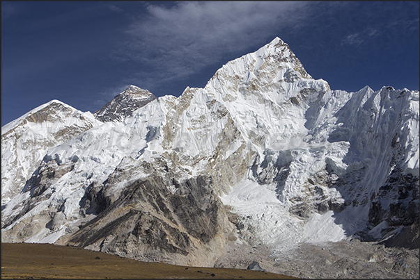 From right: Nuptse (7864 m), Everest (8848 m) and the pass of Mount Lho La (6026 m) to the Tibet border From right: Nuptse (7864 m), Everest (8848 m) and the pass of Mount Lho La (6026 m) to the Tibet border