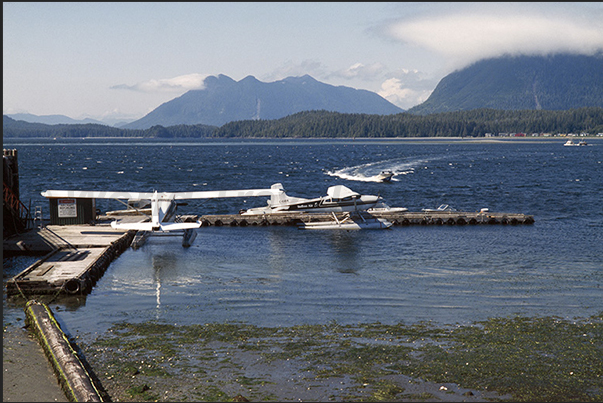 Tofino. The starting piers of seaplanes that connect the country with villages along the Pacific Coast