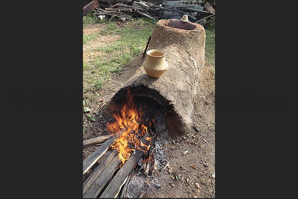 Town of Villarbasse. Experimentation field. Drying ovens of clay pots