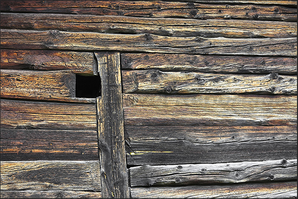 Village of Niel 1540 m. Wood is one of the main building materials for alpine houses