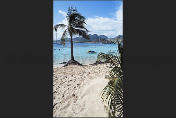 Pinel Island Beach. In front of the north-west coast of St. Martin