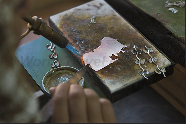 Dana village. Silver Workshop and Jewelery Crafts. Production of silver jewelery and other materials Dana village. Silver Workshop and Jewelery Crafts. Production of silver jewelery and other materials