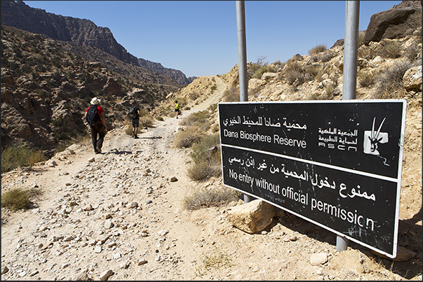 Dana Valley. Entry into the reserve Dana Valley. Entry into the reserve