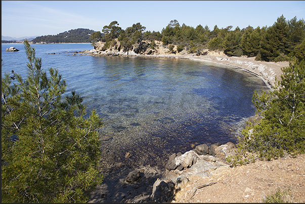 Coastal path to Léoube beach. On the horizon, the village of La Londe