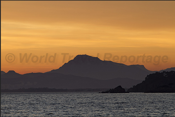 The island of Porquerolles seen from the beach of Brégançon Bay The island of Porquerolles seen from the beach of Brégançon Bay