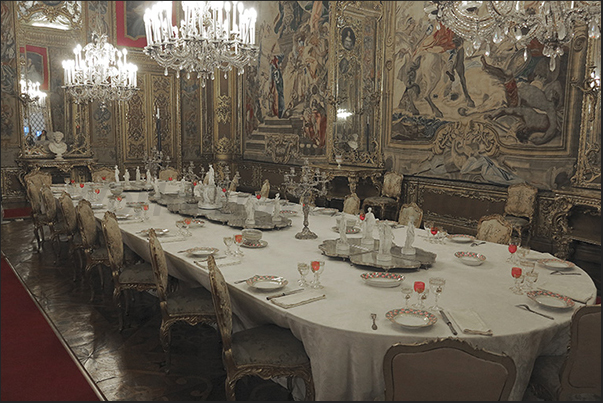 Lunchroom. The chairs are dated eighteenth century.