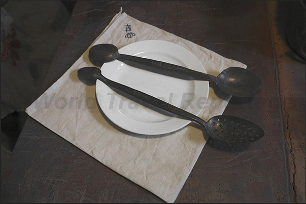 The kitchens of the Royal Palace. Mestles to taste soups The kitchens of the Royal Palace. Mestles to taste soups