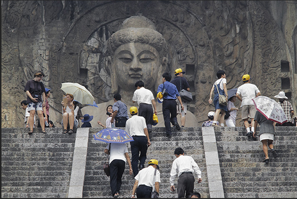 The Buddhas Valley in Luoyang, one of the most visited places along the Yellow River The Buddhas Valley in Luoyang, one of the most visited places along the Yellow River
