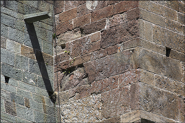 Different types of stones used for the construction and expansion of the abbey