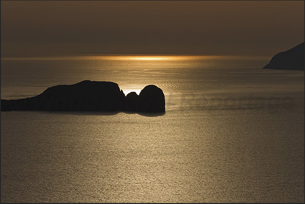 Islands of Mikri Akradia (on the left) and Akrathio seen from the hills of Plaka castle