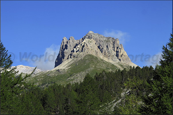 Grand Seru (2.889 m) Grand Seru (2.889 m)