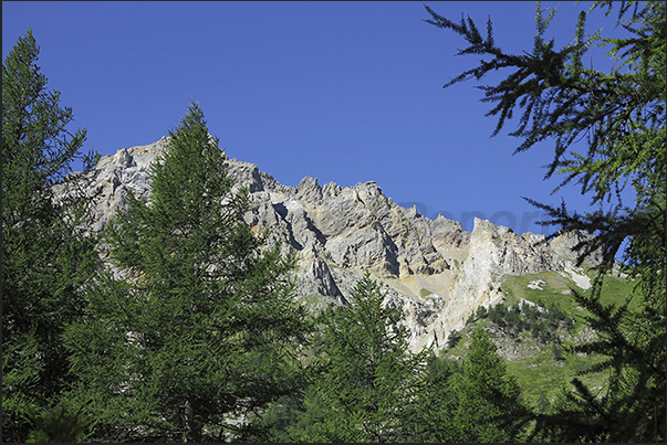 The jagged ridges that overlook the valley