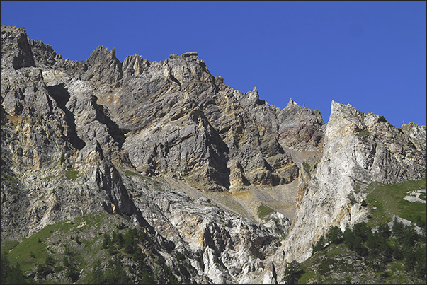 The jagged ridges that overlook the valley