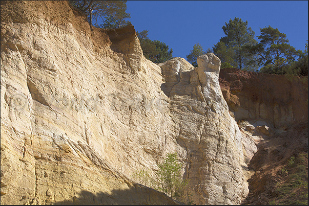 High walls of colored and very friable lands characterize the valley