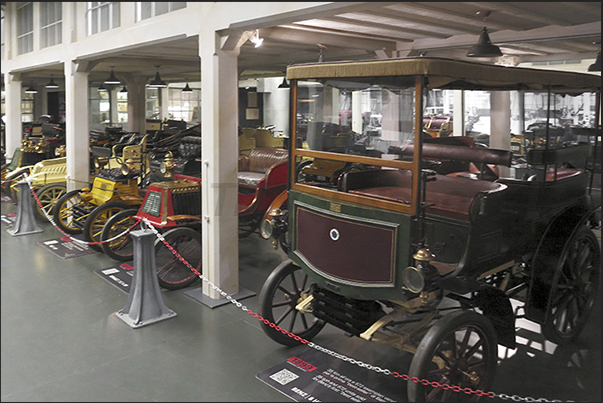 The visit starts from the oldest cars like Bernardi 1896 to FIAT 1899 The visit starts from the oldest cars like Bernardi 1896 to FIAT 1899
