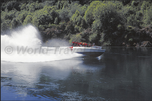 Jet Boat on Shotover River (South Island) Jet Boat on Shotover River (South Island)