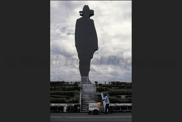 Managua. Monument to Sandino, symbol of the Sandinista Front of National Liberation Managua. Monument to Sandino, symbol of the Sandinista Front of National Liberation