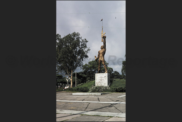 Managua. The Unknown Soldier on Avenida Bolivar. Monument to the fallen of the Sandinista revolution
