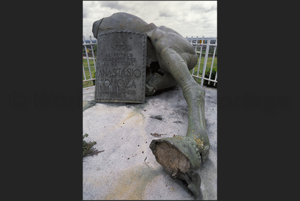 Managua. Remains of the statue of Anastasio Somoza García (1896-1956) demolished by the people