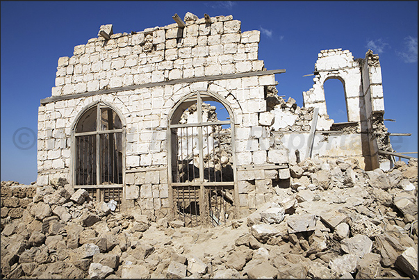 The whole city was built with coral blocks extracted from the sea