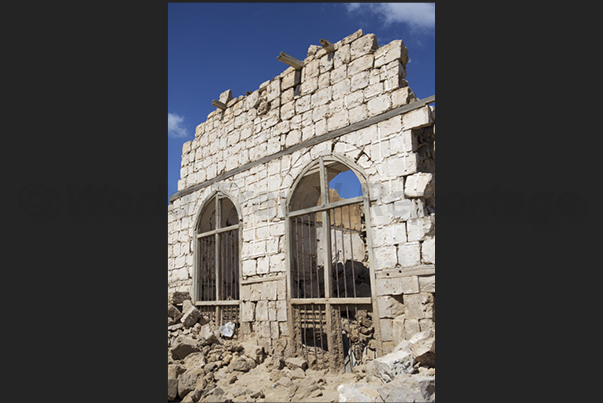 The whole city was built with coral blocks extracted from the sea