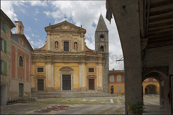 Sospel. Saint Michel square, the main square of the village with the cathedral.