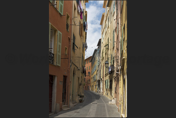 Longue Street near the stairway leading to Saint Michel church