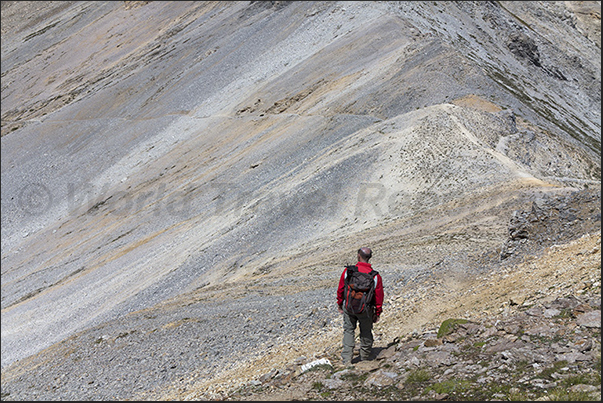 Descent towards the Pramand