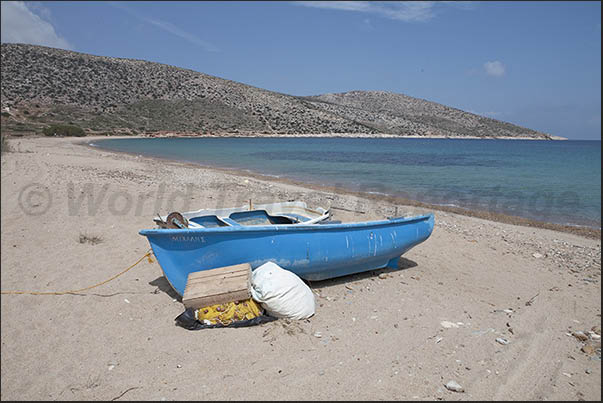 Theodoti Bay (north east coast)