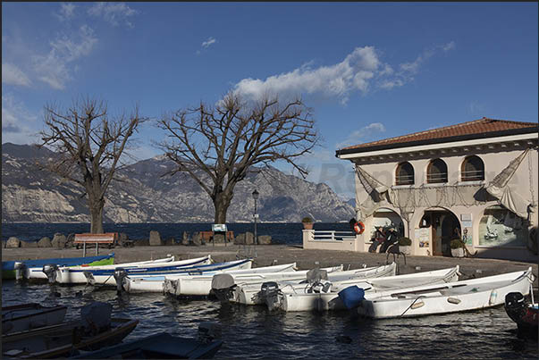 The small port of the village of Cassano (east coast)