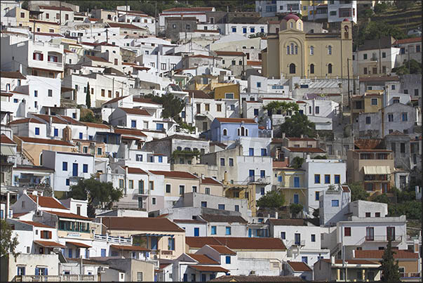 The town of Ioulis, the island's capital