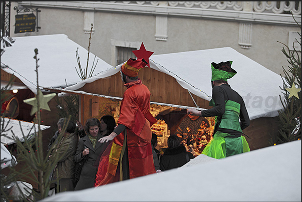 Masks, dancers and waders along the streets of the historic center Masks, dancers and waders along the streets of the historic center