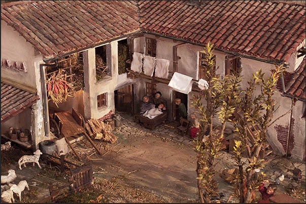 Crib exhibits can be seen on the stalls and in the halls of the castle Crib exhibits can be seen on the stalls and in the halls of the castle