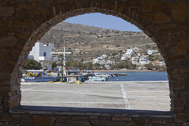 Alopronia, port of arrival and departure of ferries