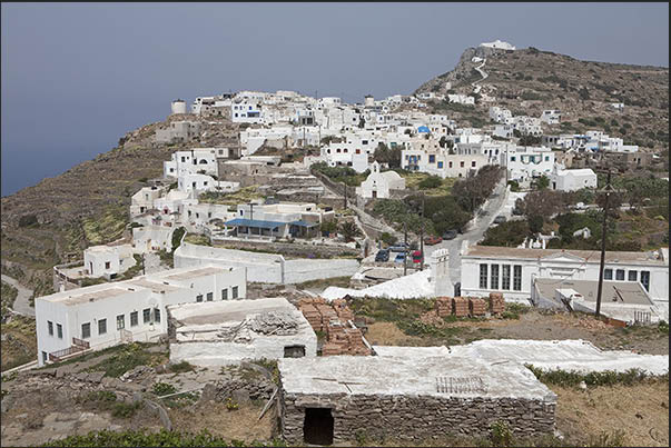 Kastro village perched on the north coast of the island. Capital of the island Kastro village perched on the north coast of the island. Capital of the island