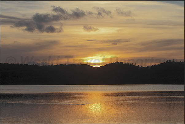 Sunset on the island of Aitutaki