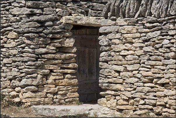 All Les Bories houses have a single entrance door All Les Bories houses have a single entrance door