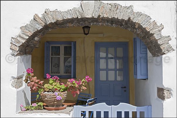Katapola village simple but very colorful architectures Katapola village simple but very colorful architectures