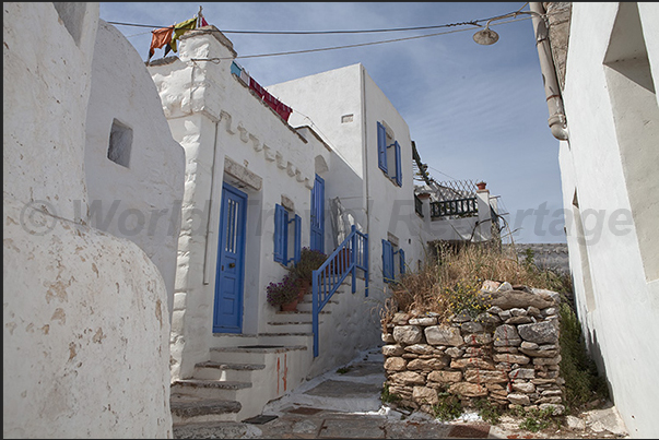 The narrow streets of the ancient town of Hora