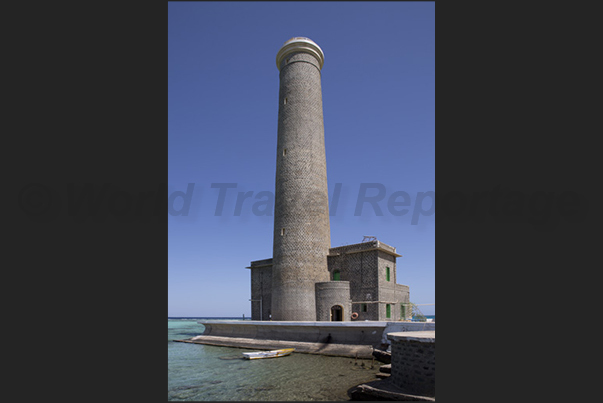 Sanganeb lighthouse built by the British in 1906 Sanganeb lighthouse built by the British in 1906