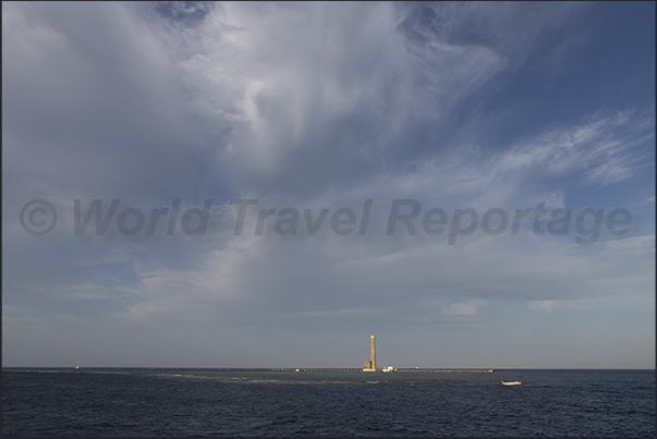 The lighthouse built on the southern tip of the great Sanganeb reef