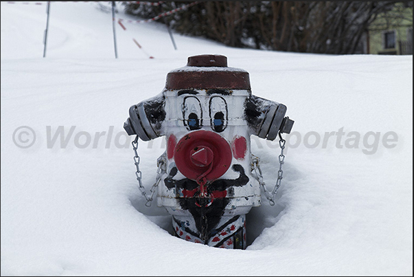 With a little paint, a fire hydrant turns into a clown