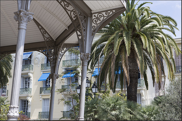 Square Général De Gaulle, the Kiosque in which the orchestral musicians are positioned for concerts inaugurated in 1904