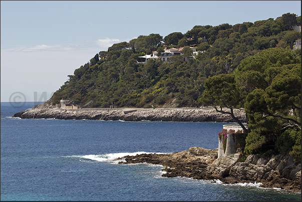Coastal path that from the village of Saint Jean runs along the Cap Ferrat peninsula Coastal path that from the village of Saint Jean runs along the Cap Ferrat peninsula