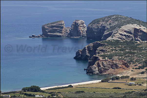 The beautiful beach in the sheltered bay of Moutsouna on the east coast